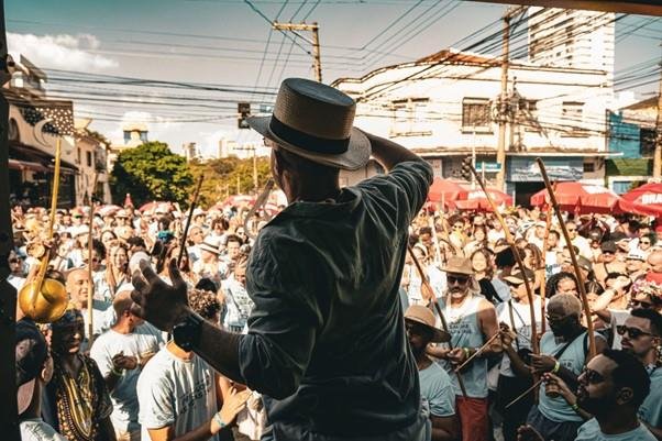CARNAVAL: Bloco Os Capoeira apresenta “Deixe a Mata em Paz!” na Vila Madalena